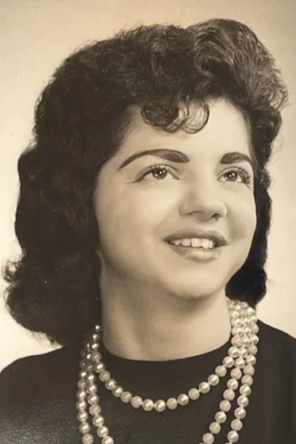 Carol Szymanski 1942-2026
